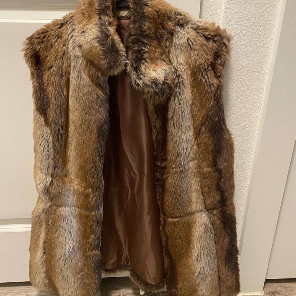 FURRY VEST